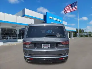 Jeep Wagoneer 2024 4x4 Serie II SUV de 4 puertas