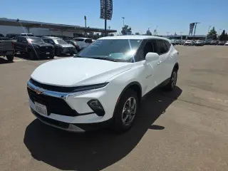 Chevrolet Blazer 2023 LT SUV de 4 puertas con 2LT