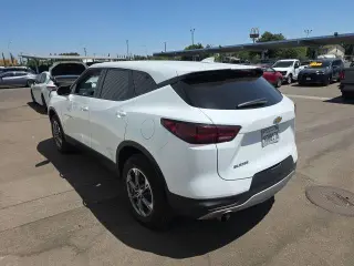 Chevrolet Blazer 2023 LT SUV de 4 puertas con 2LT