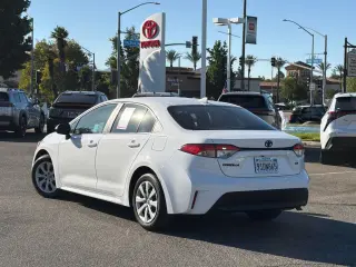 Toyota Corolla 2025 LE 4dr Sedan
