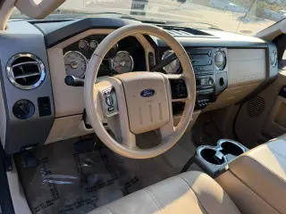 Ford F-350 Super Duty 2008 XL 4dr Crew Cab 4WD SB
