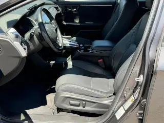 Honda Clarity Plug-In Hybrid 2018 Touring 4dr Sedan