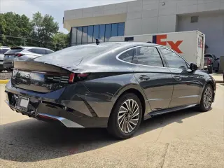 Hyundai SONATA Hybrid 2025 SEL 4dr Sedan