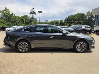 Hyundai SONATA Hybrid 2025 SEL 4dr Sedan
