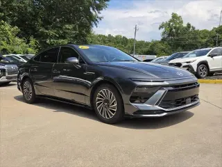 Hyundai SONATA Hybrid 2025 SEL 4dr Sedan