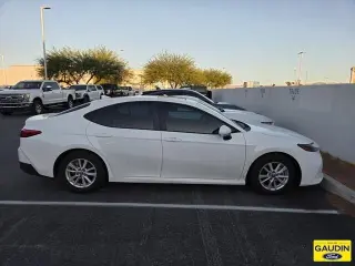 Toyota Camry 2025 LE 4dr Sedan