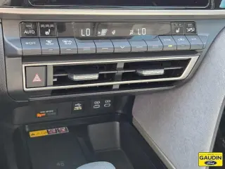 Toyota Camry 2025 LE 4dr Sedan