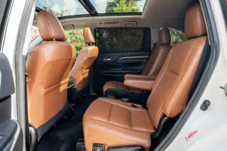 Toyota Highlander 2018 Limited Platinum 4dr SUV