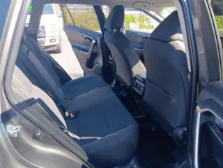 Toyota RAV4 2025 LE SUV de 4 puertas