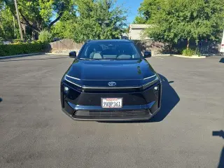 Toyota bZ 2026 XLE Plus 4dr Crossover