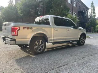 Ford F-150 2017 4x4 XLT 4dr SuperCrew 5.5 ft. SB