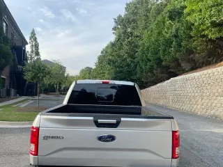 Ford F-150 2017 4x4 XLT 4dr SuperCrew 5.5 ft. SB
