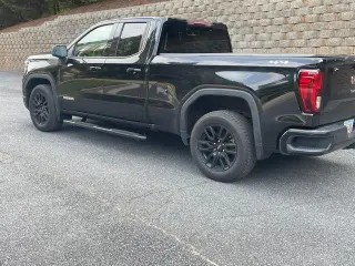 GMC Sierra 1500 2020 4x4 Elevation 4dr Double Cab 6.6 ft. SB