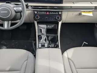 Hyundai TUCSON 2025 SEL 4dr SUV