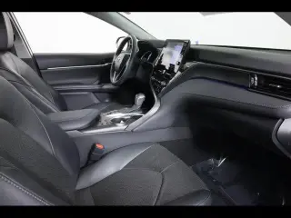 Toyota Camry Hybrid 2023 XLE 4dr Sedan
