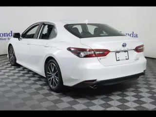 Toyota Camry Hybrid 2023 XLE 4dr Sedan