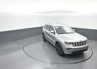 Jeep Grand Cherokee 2020 4x4 Laredo 4dr SUV