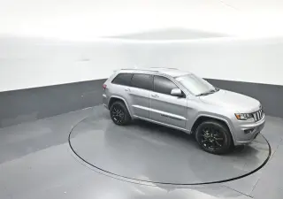 Jeep Grand Cherokee 2020 4x4 Laredo 4dr SUV