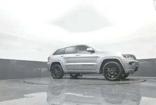 Jeep Grand Cherokee 2020 4x4 Laredo 4dr SUV