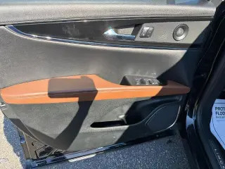 Lincoln Nautilus 2023 AWD Reserve 4dr SUV