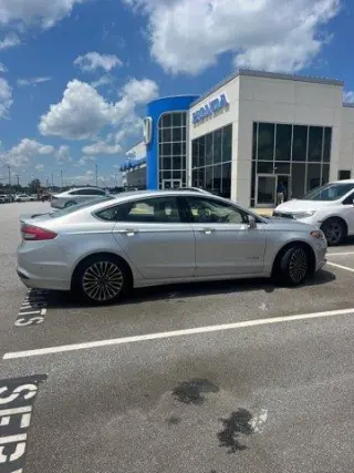Ford Fusion Hybrid 2017 Platinum 4dr Sedan