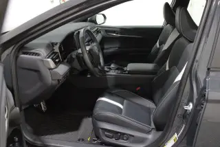 Toyota Camry 2026 SE 4dr Sedan