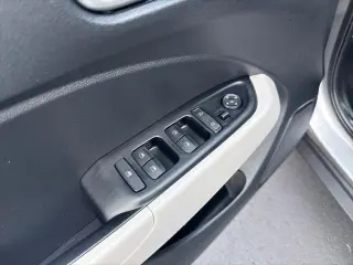 Hyundai VENUE 2023 SEL 4dr Crossover