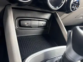Hyundai VENUE 2023 SEL 4dr Crossover
