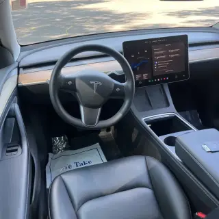 Tesla Model Y 2023 AWD Long Range 4dr Crossover