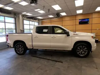 Chevrolet Silverado 1500 2023 4x4 RST 4dr Crew Cab 5.8 ft. SB