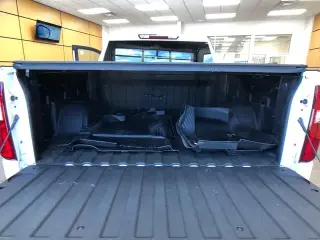 Chevrolet Silverado 1500 2023 4x4 RST 4dr Crew Cab 5.8 ft. SB