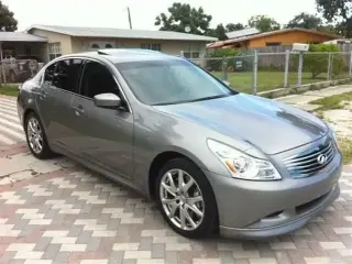 2009 Infiniti G37S Sedan 4D