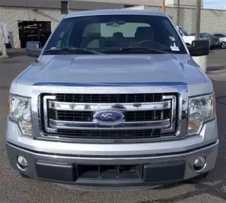 2014 Ford F150 XLT 4DR