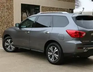 2017 Nissan Pathfinder SV SUV