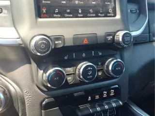 Ram 1500 2019 4x4 Big Horn 4dr Crew Cab 5.6 ft. SB Pickup