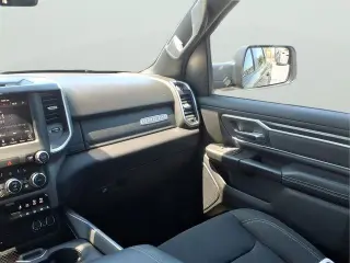 Ram 1500 2019 4x4 Big Horn 4dr Crew Cab 5.6 ft. SB Pickup
