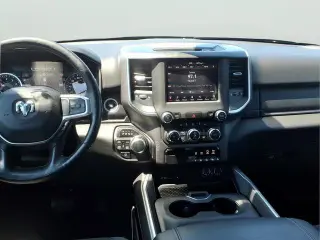 Ram 1500 2019 4x4 Big Horn 4dr Crew Cab 5.6 ft. SB Pickup
