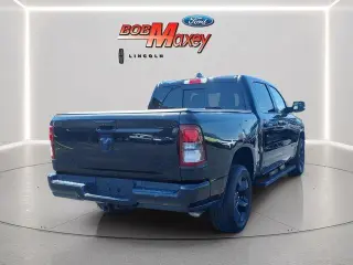 Ram 1500 2019 4x4 Big Horn 4dr Crew Cab 5.6 ft. SB Pickup
