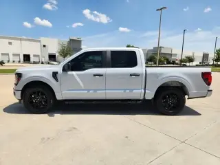 Ford F-150 2025 4x2 STX 4dr SuperCrew 5.5 ft. SB