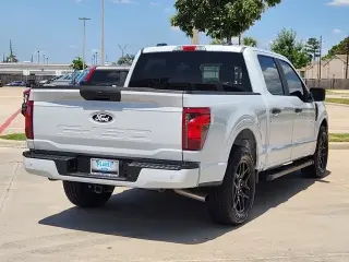 Ford F-150 2025 4x2 STX 4dr SuperCrew 5.5 ft. SB