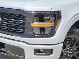 Ford F-150 2025 4x2 STX 4dr SuperCrew 5.5 ft. SB
