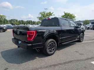 Ford F-150 2023 4x4 XLT 4dr SuperCrew 5.5 ft. SB