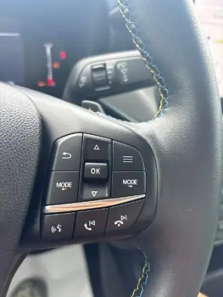 Ford Maverick 2025 AWD Lobo 4 puertas SuperCrew batea corta de 4.5 pies