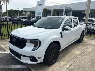 Ford Maverick 2025 AWD Lobo 4 puertas SuperCrew batea corta de 4.5 pies
