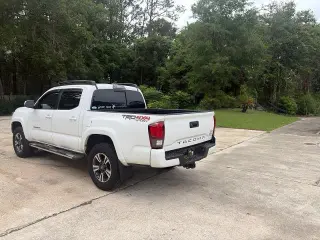 Toyota Tacoma 2019 4x4 TRD Sport 4 puertas Doble Cabina batea de 5.0 pies transmisión automática de 6 velocidades