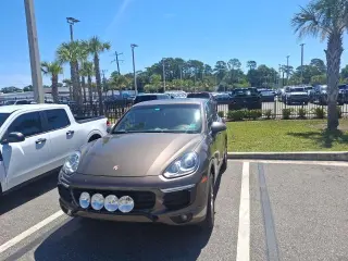 Porsche Cayenne 2016 SUV 4p 4x4