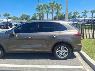 Porsche Cayenne 2016 SUV 4p 4x4