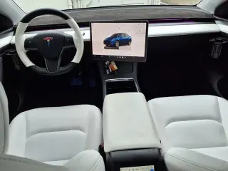 Tesla Model Y 2023 Crossover de 4 puertas