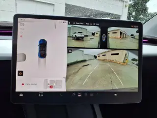 Tesla Model Y 2023 Crossover de 4 puertas
