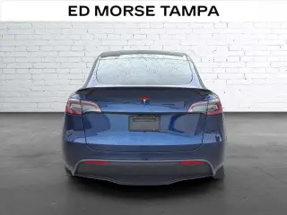 Tesla Model Y 2023 Crossover de 4 puertas